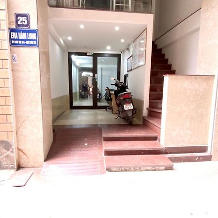 Era Apartment Ham Long Hanoi Bagian luar foto