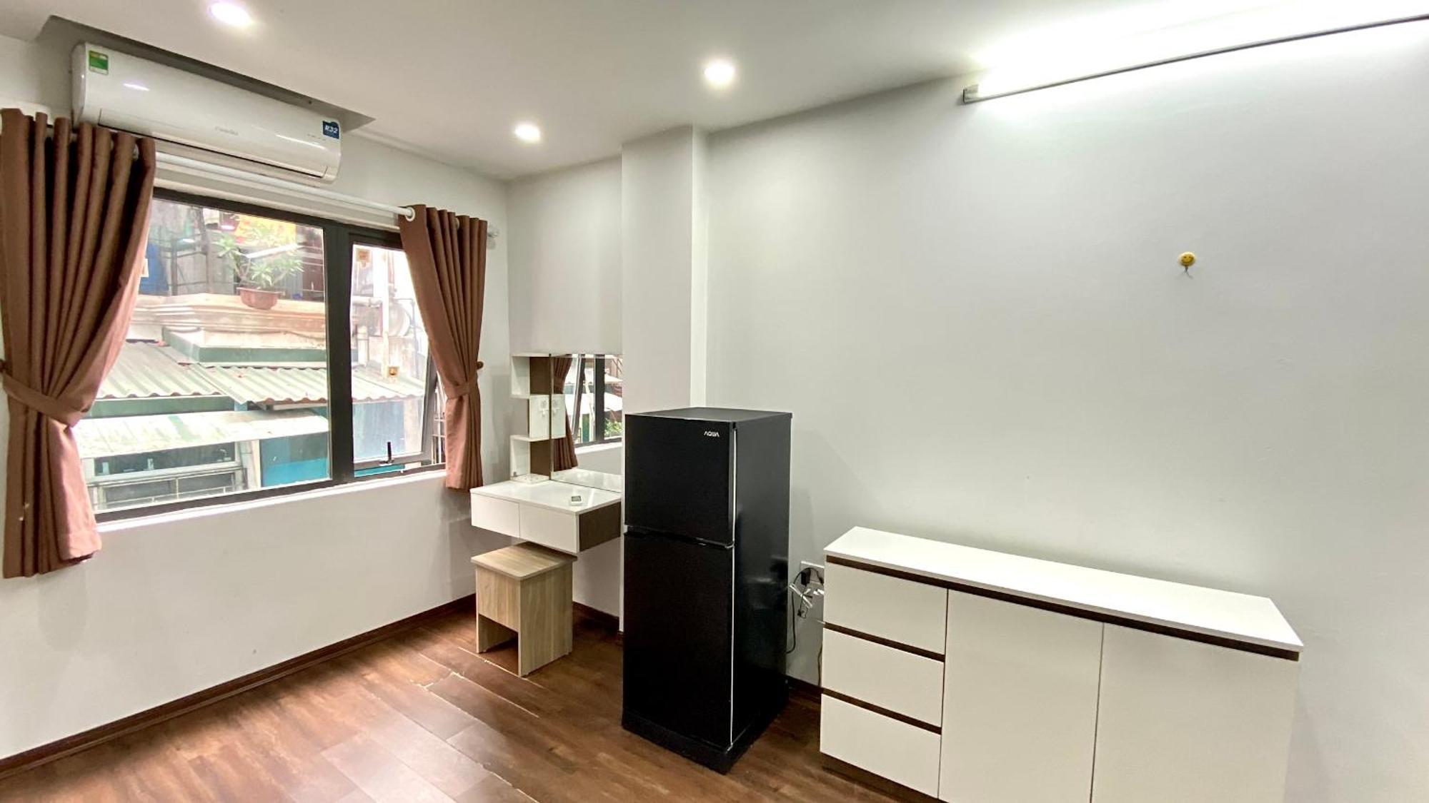 Era Apartment Ham Long Hanoi Bagian luar foto